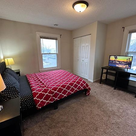 Отель Lyndale Oasis Миннеаполис Экстерьер фото